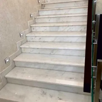 Mermer Basamak Beyaz Reng Uygulaması