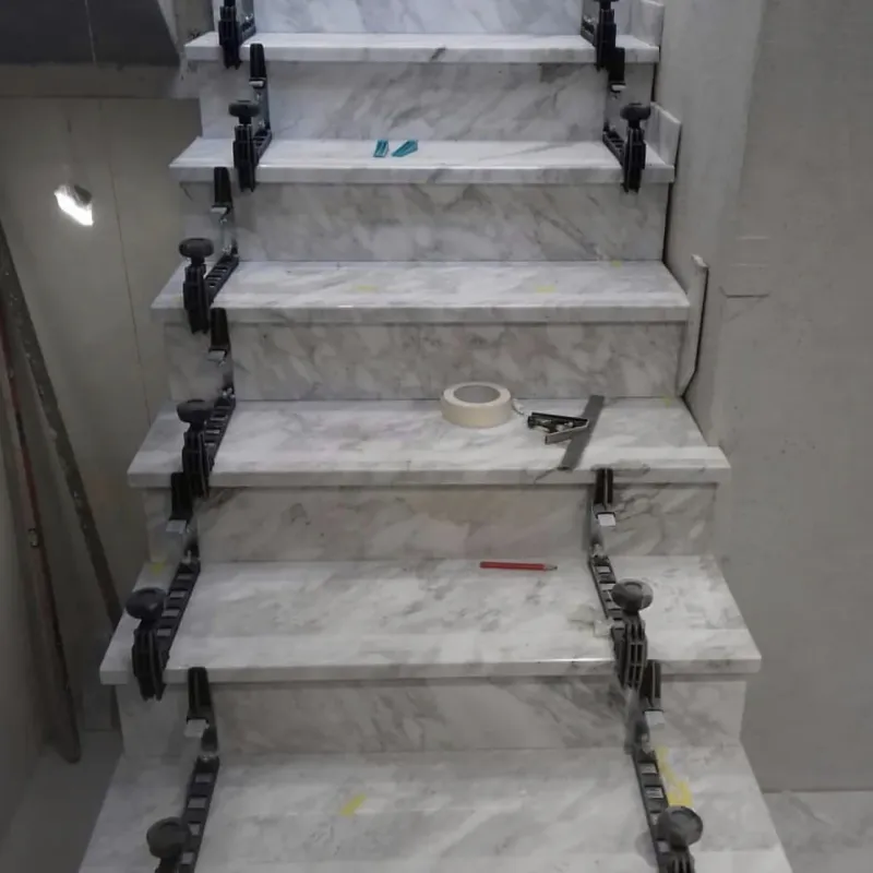 Mermer Basamak Beyaz Reng Uygulaması