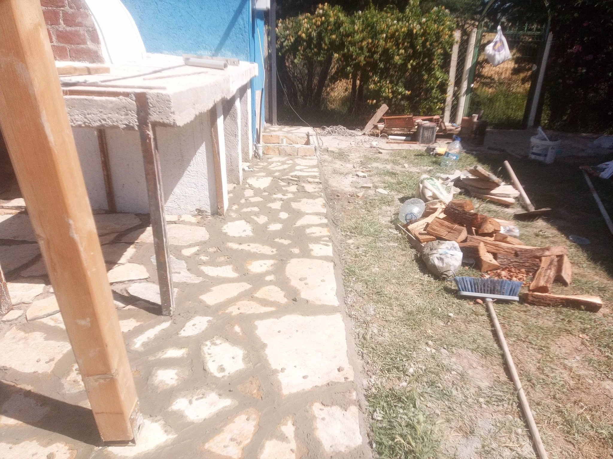 Kayrak taşı dizilim tekniği ve doğal taş uygulama işçiliği
